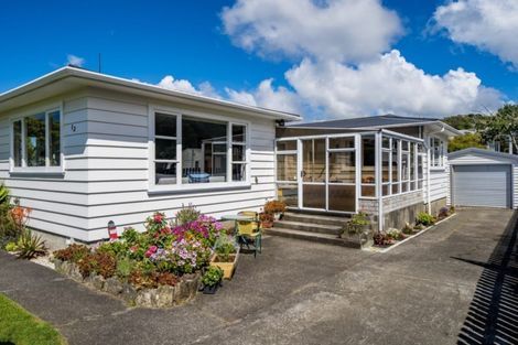 Photo of property in 12 Clematis Grove, Maungaraki, Lower Hutt, 5010