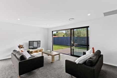 Photo of property in 12c Wykes Place, Amberley, 7410