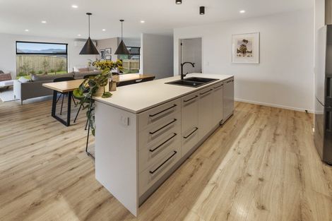 Photo of property in 48 Katania Heights, Brightwater, 7022