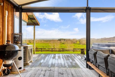 Photo of property in 2708 Kaipara Coast Highway, Glorit, Warkworth, 0984