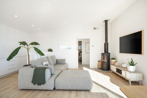 Photo of property in 21 Ocean Beach Street, Foxton Beach, Foxton, 4815