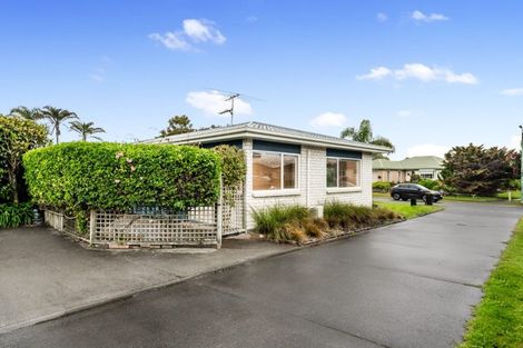 Photo of property in 32a Lakeside Drive, Orewa, 0931