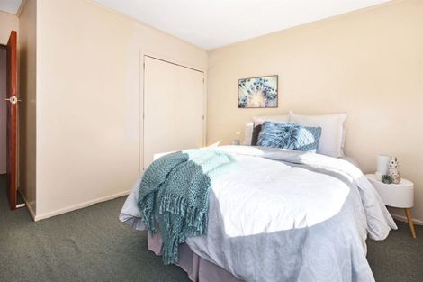 Photo of property in 146 Sievers Grove, Cannons Creek, Porirua, 5024