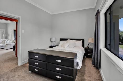 Photo of property in 300 Awai Road, Tarurutangi, New Plymouth, 4372