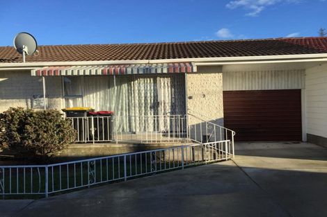 Photo of property in 2/64 Mathesons Road, Phillipstown, Christchurch, 8011