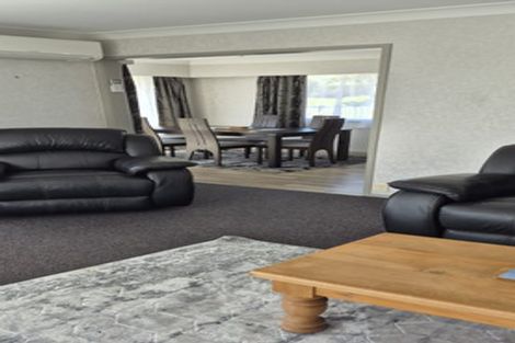 Photo of property in 44 Racecourse Road, Waiuku, 2123