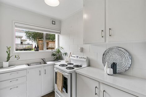 Photo of property in 2/34 Watea Road, Sandringham, Auckland, 1025