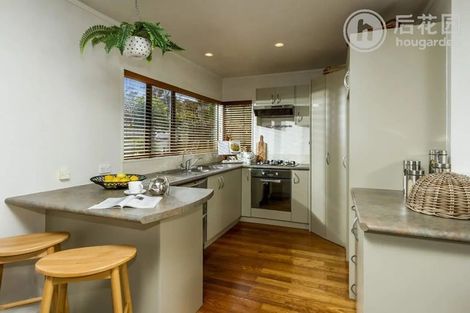 Photo of property in 1/112 Seaview Road, Glenfield, Auckland, 0629