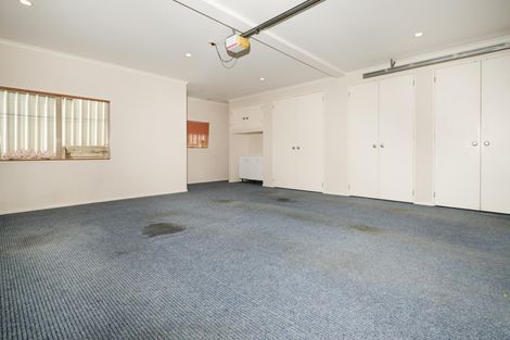 Photo of property in 1/213 Te Atatu Road, Te Atatu South, Auckland, 0610