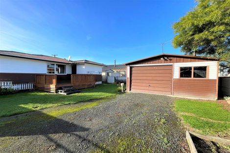 Photo of property in 9 George Street, Balclutha, 9230
