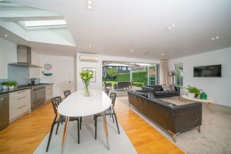 Photo of property in 23 Celia Street, Redcliffs, Christchurch, 8081