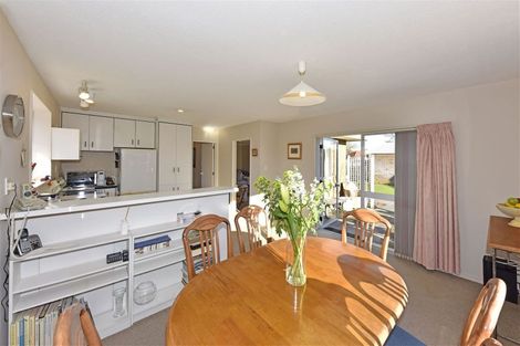 Photo of property in 22 Creese Place, Redwood, Christchurch, 8051