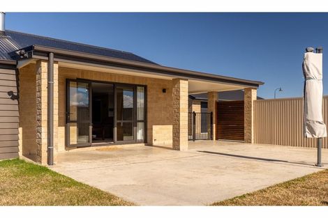 Photo of property in 15 Greenfield Place, Twizel, 7901