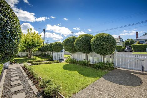 Photo of property in 7 Summer Street, Stanley Point, Auckland, 0624