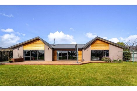 Photo of property in 18 Wanderers Avenue, Brightwater, 7022