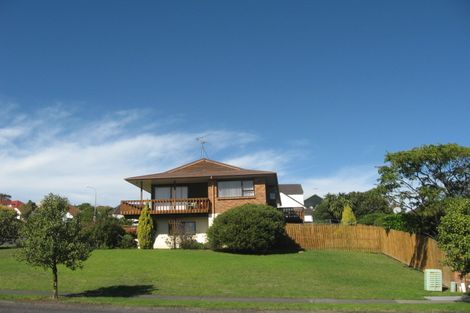 Photo of property in 70 Aberfeldy Avenue, Highland Park, Auckland, 2010