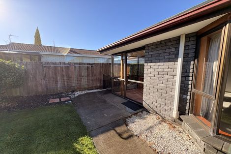 Photo of property in 2/38 Chipping Lane, Redwood, Christchurch, 8051