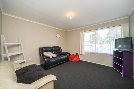 Photo of property in 19 Abraham Crescent, Milson, Palmerston North, 4414