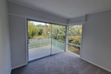 Photo of property in 4 Kerrymaria Place, Hillcrest, Auckland, 0627