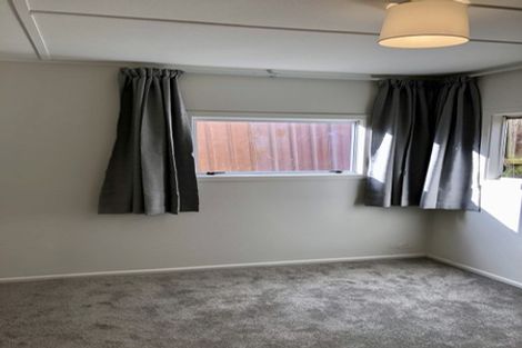 Photo of property in 24 Tahurangi Place, Spotswood, New Plymouth, 4310