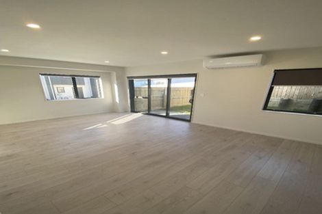 Photo of property in 5/39 Renata Crescent, Te Atatu Peninsula, Auckland, 0610