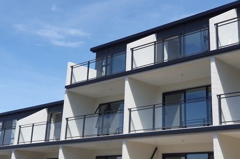 Photo of property in 17/23 London Street, Dunedin Central, Dunedin, 9016