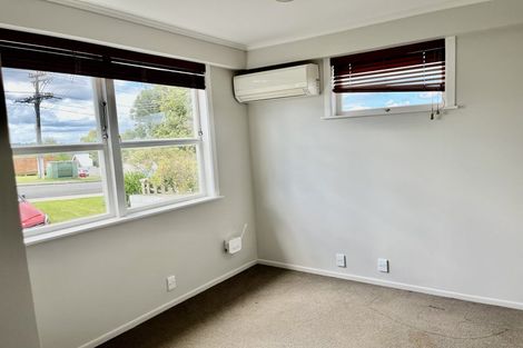 Photo of property in 11 Fordham Street, Beach Haven, Auckland, 0626