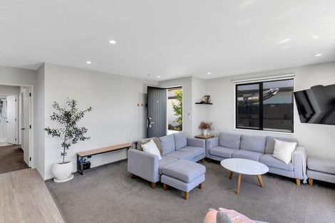 Photo of property in 4/30 Northcote Road, Northcote, Christchurch, 8052