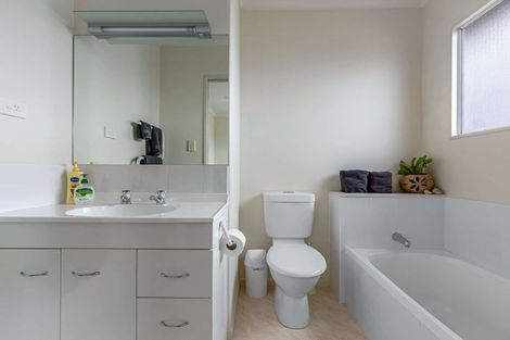 Photo of property in 17 Division Street, Matata, Whakatane, 3194