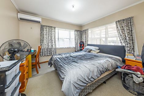 Photo of property in 12 Cameron Street, Papakura, 2110