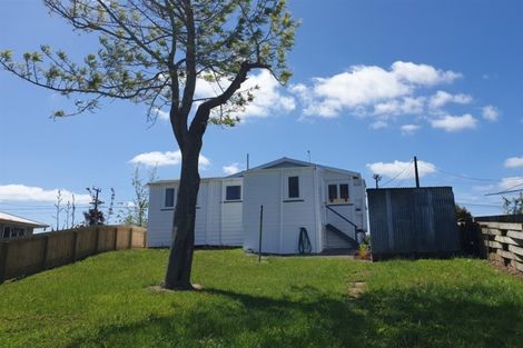 Photo of property in 100 Hurndall Street East, Maungaturoto, 0520