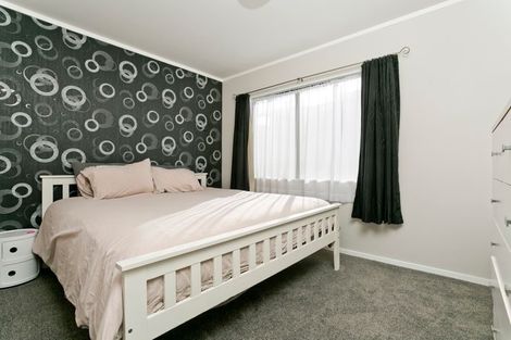 Photo of property in 44 Garton Drive, Massey, Auckland, 0614