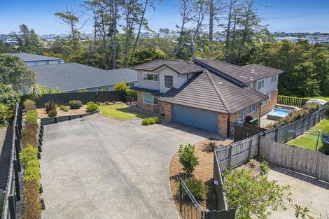 Photo of property in 7 Kingtide Place, Red Beach, 0932