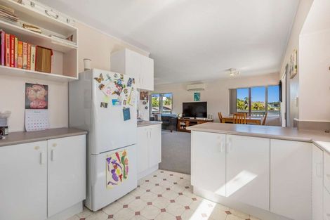 Photo of property in 5 Dudley Crescent, Cable Bay, 0420