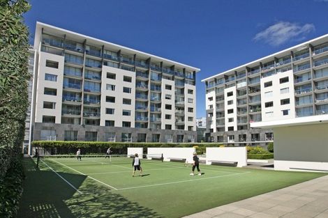 Photo of property in Sanctum Apartment, 10 Ebor Street, Te Aro, Wellington, 6011