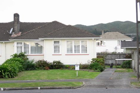 Photo of property in 21 Barton Grove, Naenae, Lower Hutt, 5011