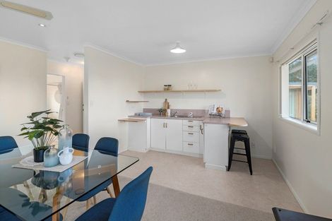 Photo of property in 2 Barclay Grove, Hokio Beach, Levin, 5571