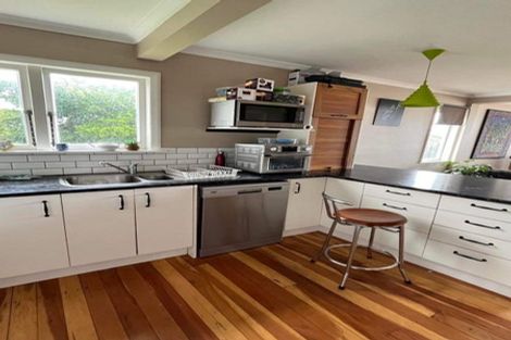 Photo of property in 3 Huia Street, Foxton Beach, Foxton, 4815