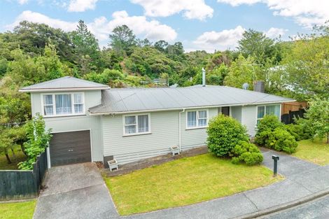 Photo of property in 3 Gawler Grove, Wainuiomata, Lower Hutt, 5014