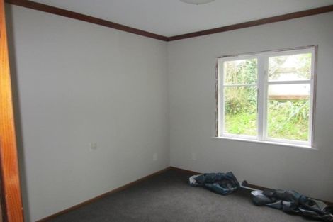 Photo of property in 15 Woodstock Terrace, Tawa, Wellington, 5028