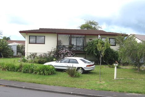 Photo of property in 1/1 Brougham Place, West Harbour, Auckland, 0618