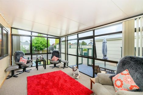 Photo of property in 1 Oldfield Place, Bulls, 4818