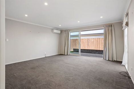 Photo of property in 69 Kippenberger Avenue, Rangiora, 7400