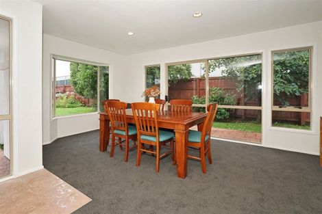 Photo of property in 5 Sudbury Court, Rototuna North, Hamilton, 3210