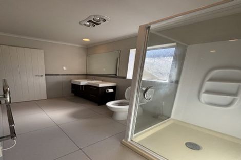 Photo of property in 1 Pickaberry Avenue, Karaka, Papakura, 2113