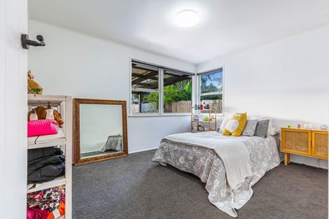 Photo of property in 3 Springhill Lane, Sunnyvale, Auckland, 0612