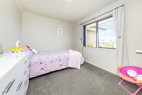 Photo of property in 10 Patu Way, Patumahoe, Pukekohe, 2679