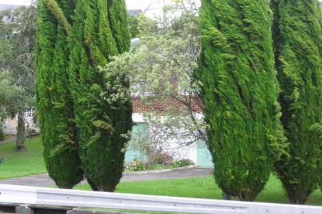 Photo of property in 20 Windermere Crescent, Blockhouse Bay, Auckland, 0600