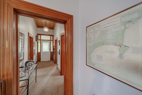 Photo of property in 51 Waverley Street, Waipawa, 4210