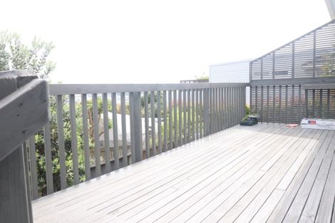 Photo of property in 1/114 Coronation Road, Hillcrest, Auckland, 0627